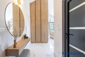 Charming Escape in Sutivan - Image 3