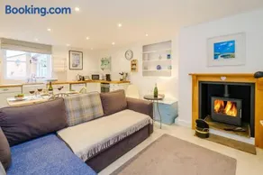 Theberton Cottage - Image 2