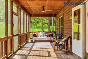 Screened Porch w Swing, Fire Pit, Grill & Deck - Image 4