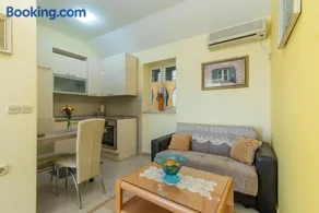 Apartment Roko Trogir-Ljubitovica - Image 3