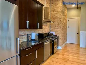 Historic Arts District Gastro Loft - Image 2