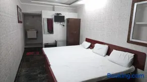 lawrence lodge - Image 3