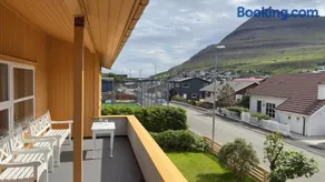 VILLA ORANGE - Spacious piano home in Klaksvik - Image 2