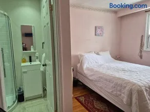 Private Room near Airport - Image 3
