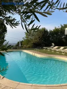 Comfortable villa lower level in Montelabbate with private pool - Image 1