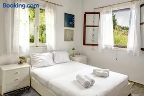 Mola Home by halu! Villas - Image 2