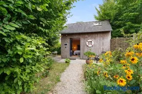 La Cabane dans les charmes - Image 1