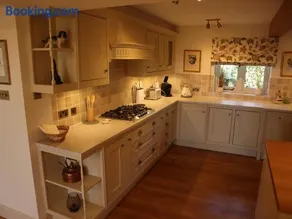 Stunning New Forest Country House - Abbot's Well for up to 10 guests - Image 5