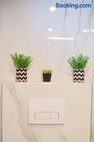Nychome - Image 3