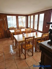 Spacious House in Canejan with Mountain View - Image 2