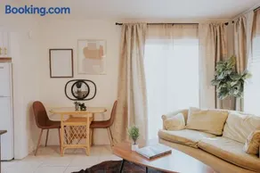 Waterfront River Apartments - Image 1