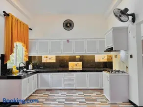 Akarsha Villa - Near Airport & Katunayake - Image 1