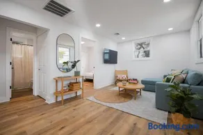Casa del Mar - Bold, Bright & Steps to the Sand! - Image 3