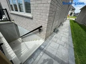 Pinnacle of Luxury & Leisure- 2 BDM,2 BATH, KITCHEN - Image 3