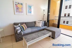 Mirabella Mackenzie 1 Bedroom Flat Near the Sea - Image 5