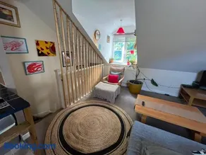Cosy Blue Riverside Bristol Home - Image 2