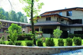Maison d'Elite - Image 1