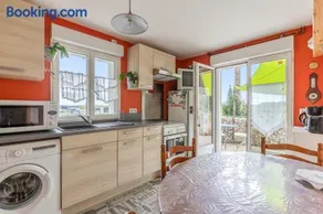 Appartement accueillant à Mortagne-sur-Gironde, 45 m², terrasse - Image 3