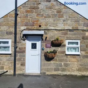 Victoria Cottage - Image 2