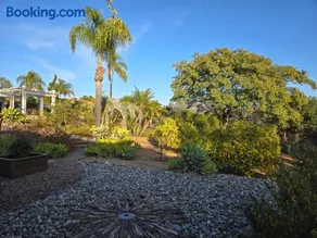 Relaxing Countryside Resort Guest House - Image 2