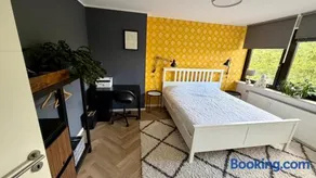 Modernes privates Gästezimmer in Hannover mit eigenem Bad & Terrassen Nutzung in Wohnung - Image 3