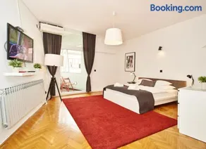 Irundo Downtown Apartments - Image 4