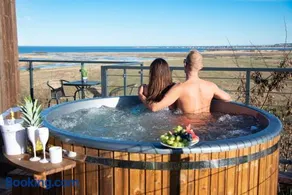 SkyView Deluxe Houses and Private Jacuzzi , Osłonino - Image 2