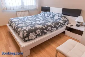 Apartamento Ria de Boo, Con patio privado - Image 5