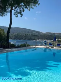 FREE PARKING Pool with a sea view - Image 1