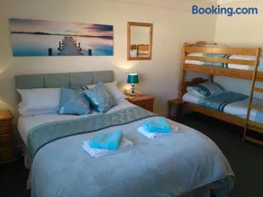 57 New Esplanade Court, Beach Close By Pool View - Image 3