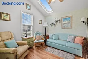 Daisey Cottage - Pet friendly with fenced yard! - Image 4