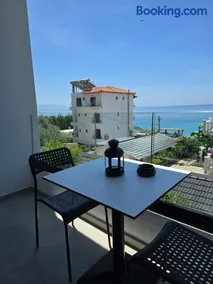 Rei Hotel - Image 4