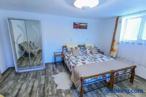 NIKAS APARTMENT - Image 3