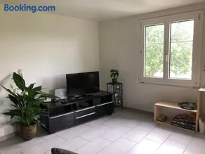 Chez Nous - Image 1