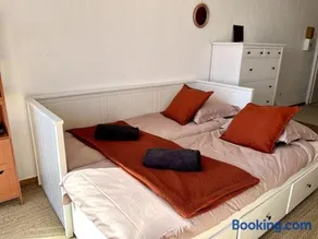 Charmant studio avec terrasse privée et vue exceptionnelle - Image 3