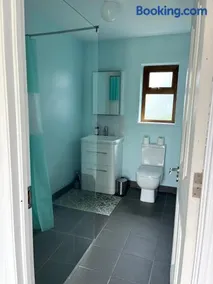 The Chalet at Radharc na nOileain, Westport - Image 4