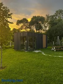 TinyHouses & Garden - Image 3