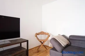 Authentic Austrian Flat in the South of Vienna - Image 3