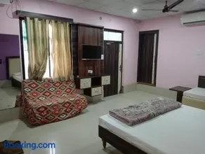 Shri Dauji Guest House, Sabalgarh - Image 1