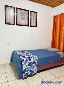 Casa de Veraneio 3 quartos com Ar e mais de 20 camas para grupos e Próximo ao Paraguai - Image 4