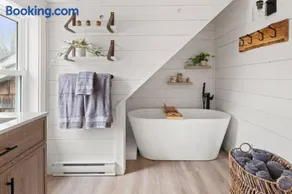 100% Renovated Stowe Village Farmhouse - Image 3