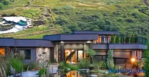 Inn the Estuary - Image 1