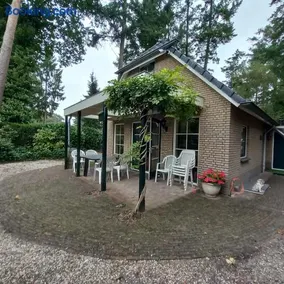 Vakantiehuis met sauna en jacuzzie - Image 2