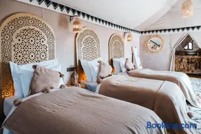 Tiziri Camp - Image 3