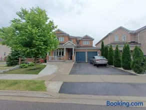 Affordable Room with FREE Parking in Newmarket ON - Image 5
