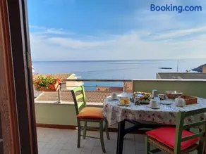 Brezza Marina 8 & Oasi Blu - Castelsardo Apartments - Image 4