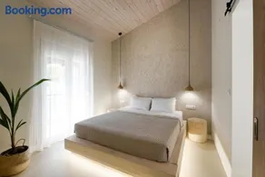 Karidi Beach Boutique Suites - Image 3