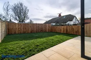 Chestnut House - Image 4