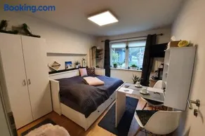 Zentrales Zimmer auf dem Land - Image 1