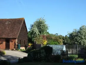 Snooky's Barn at Brook Cottage - Image 1